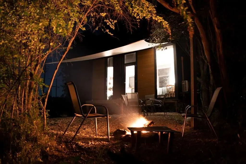 度假居 PerwillowenHill Creek Tiny House 3 By Tiny Away别墅
